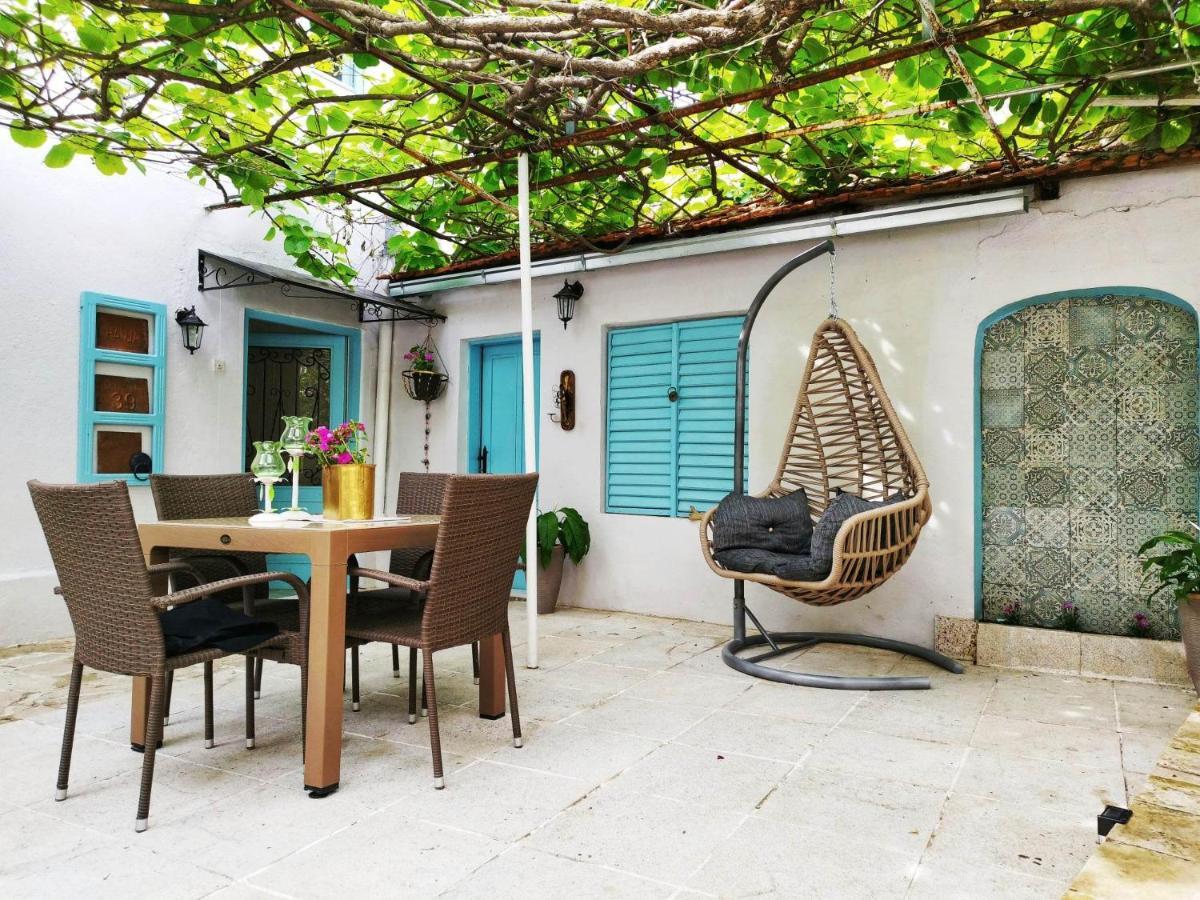 Apartment With Garden Hanja โมสตาร์ ภายนอก รูปภาพ